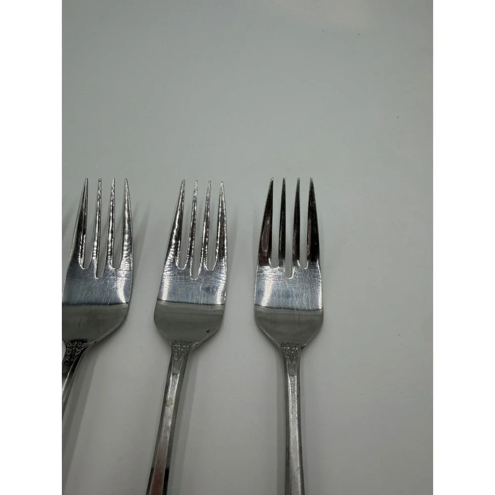 Ekco Eterna Japan Stainless Steel Dinner Forks Set of 4 Monogram F Floral Scroll